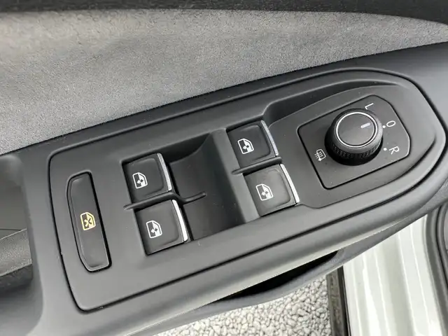 Volkswagen Golf view 14