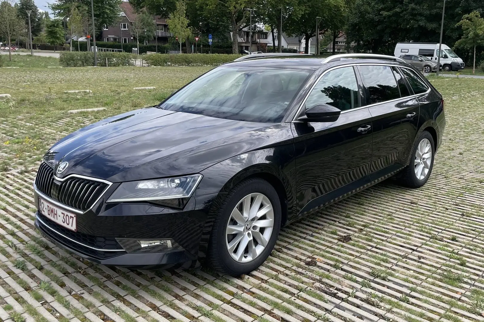 Skoda Superb Combi 1.6 TDI Style Goede staat Noir - 1