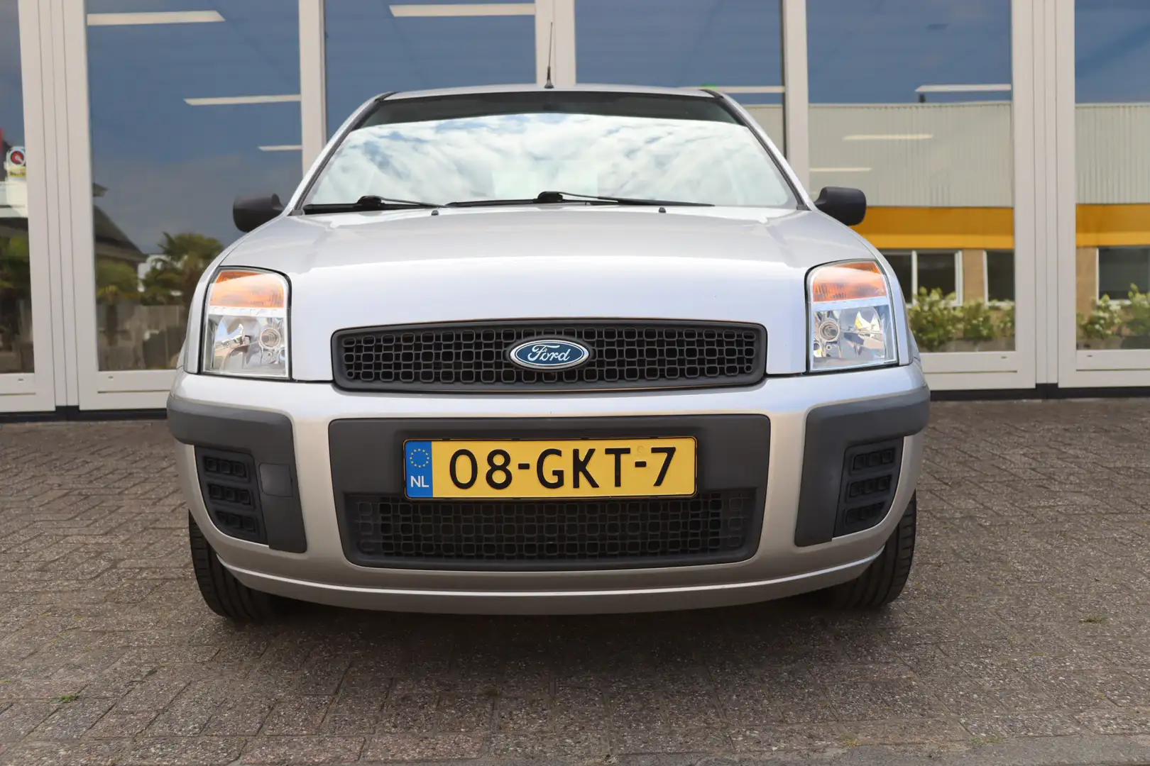 Ford Fusion 1.4-16V Cool & Sound, Airco, Trekhaak, Prijs Is Ri Grijs - 2