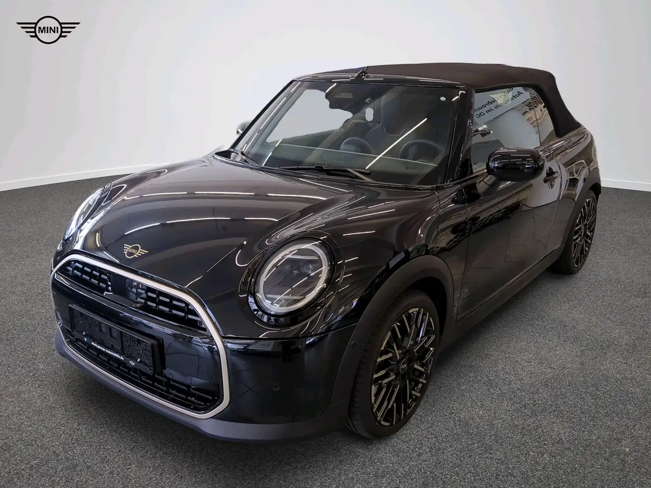 MINI Cooper C Cabrio Favoured Trim