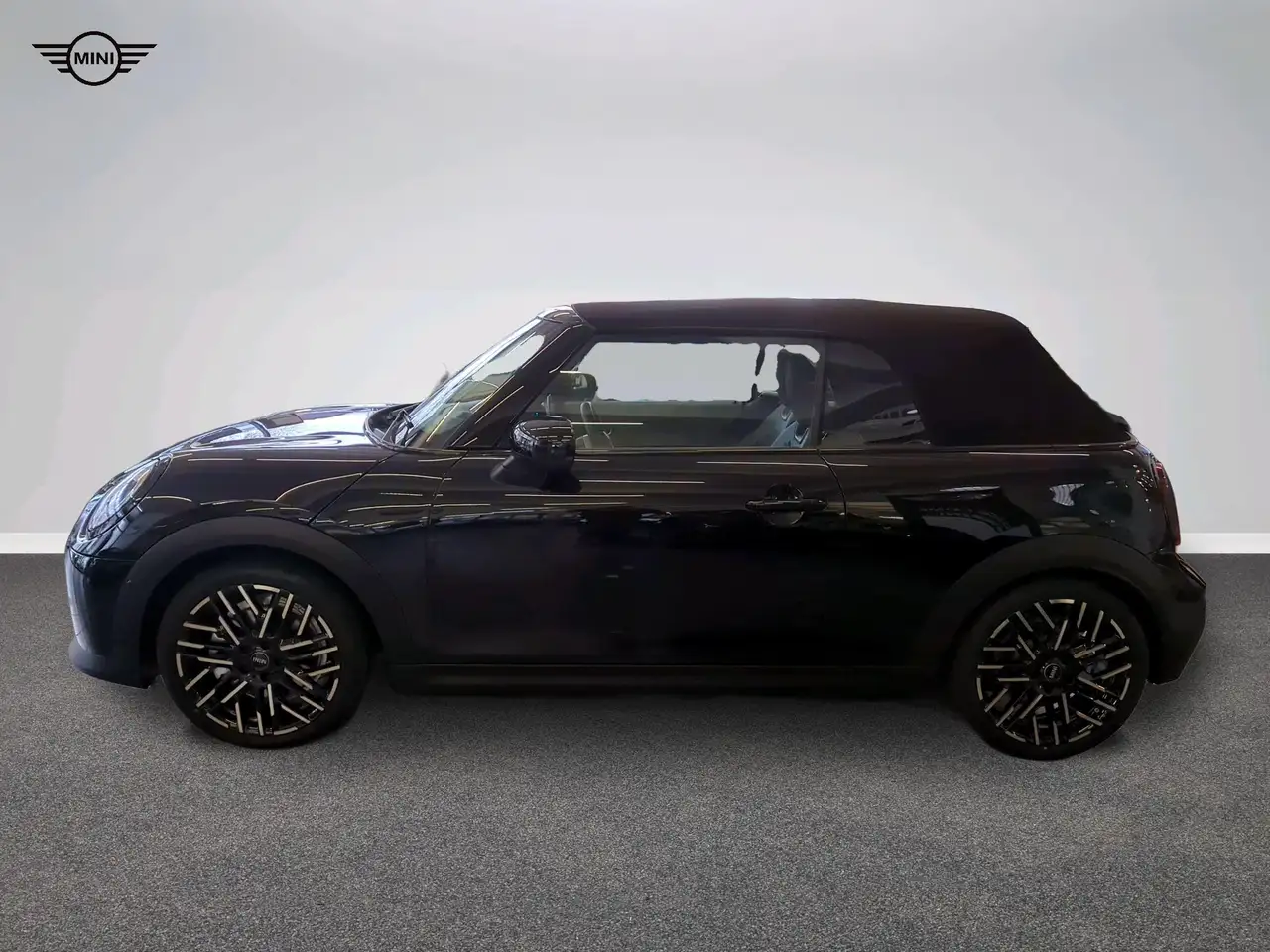 MINI Cooper C Cabrio Favoured Trim 2