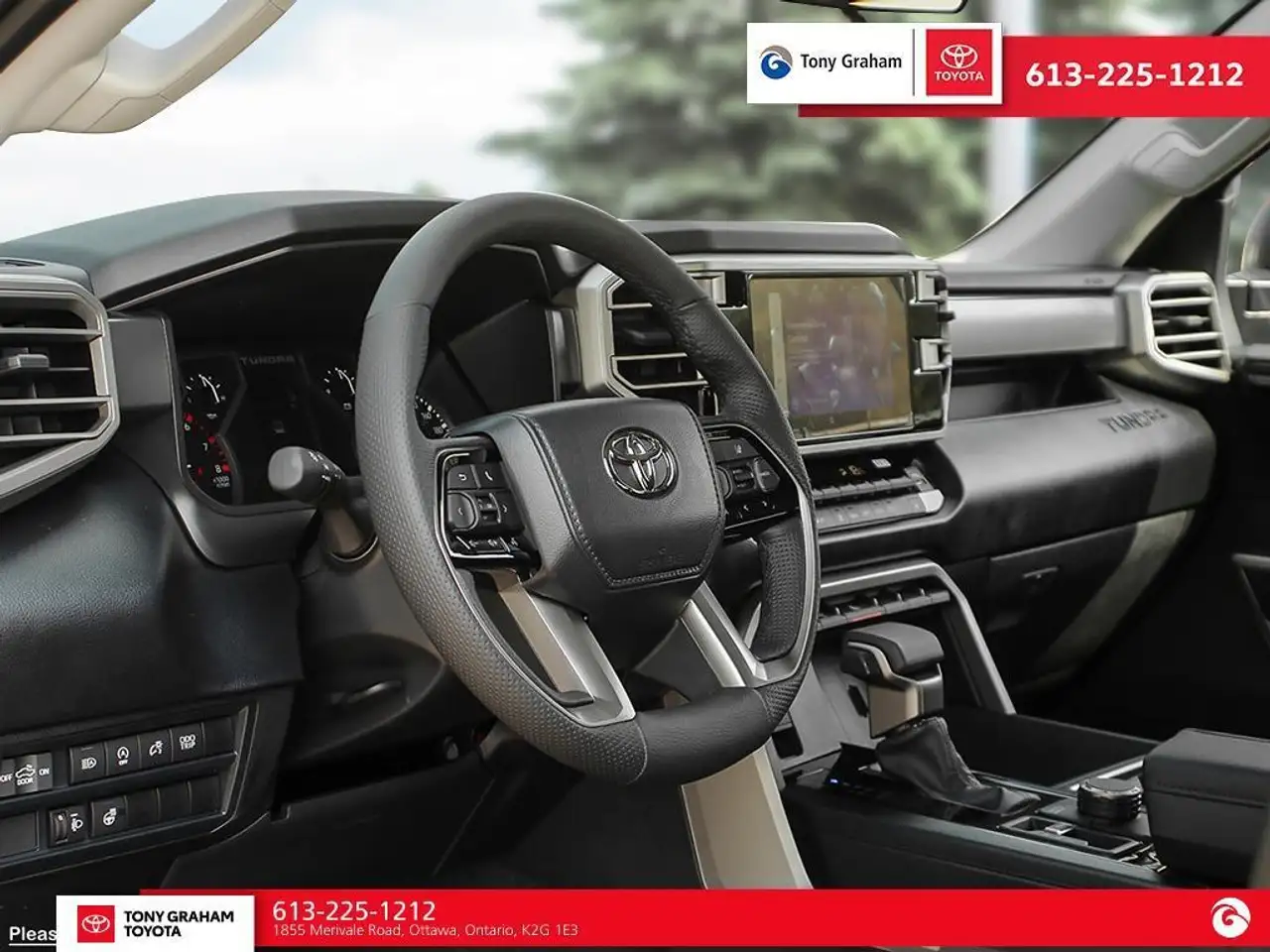Toyota Tundra снимка Toyota Tundra