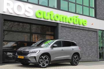 1.2 E-Tech full hybrid 200 iconic | BTW | PANO | A