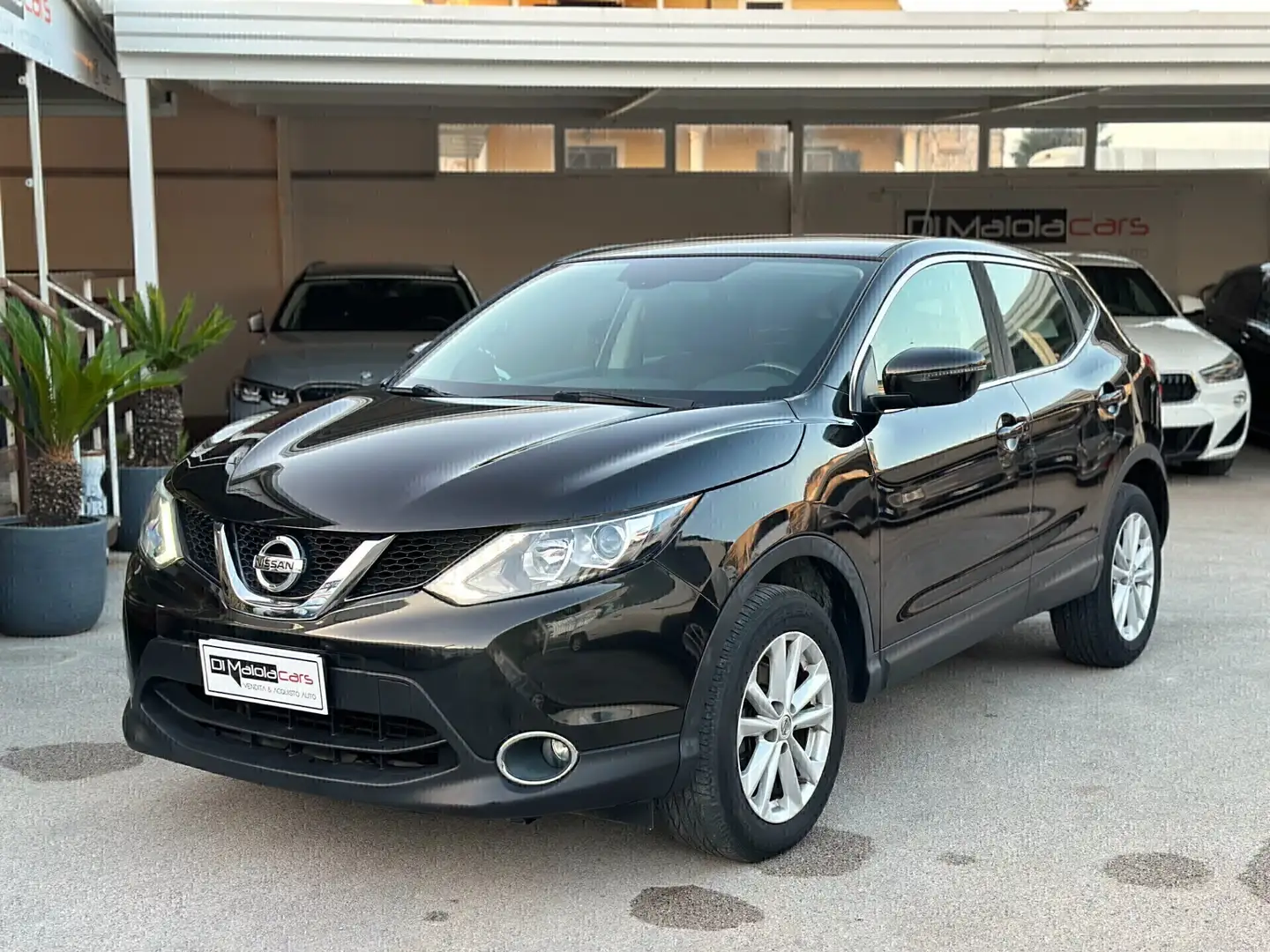 Nissan Qashqai 1.5 dCi Acenta Noir - 1