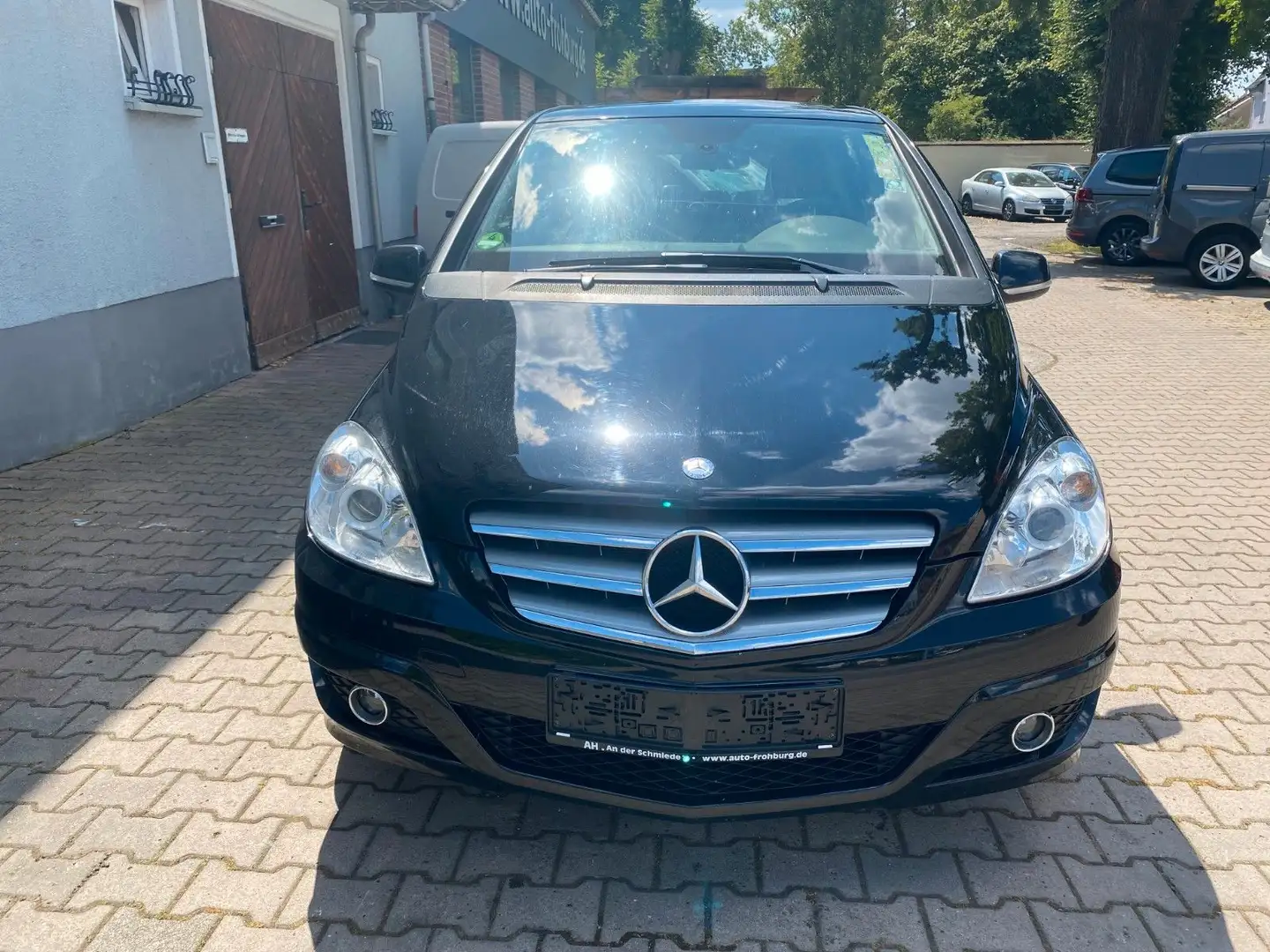 Mercedes-Benz B 170 NGT,Panoramad,Klima,Sitzhzg,Ahk Schwarz - 2