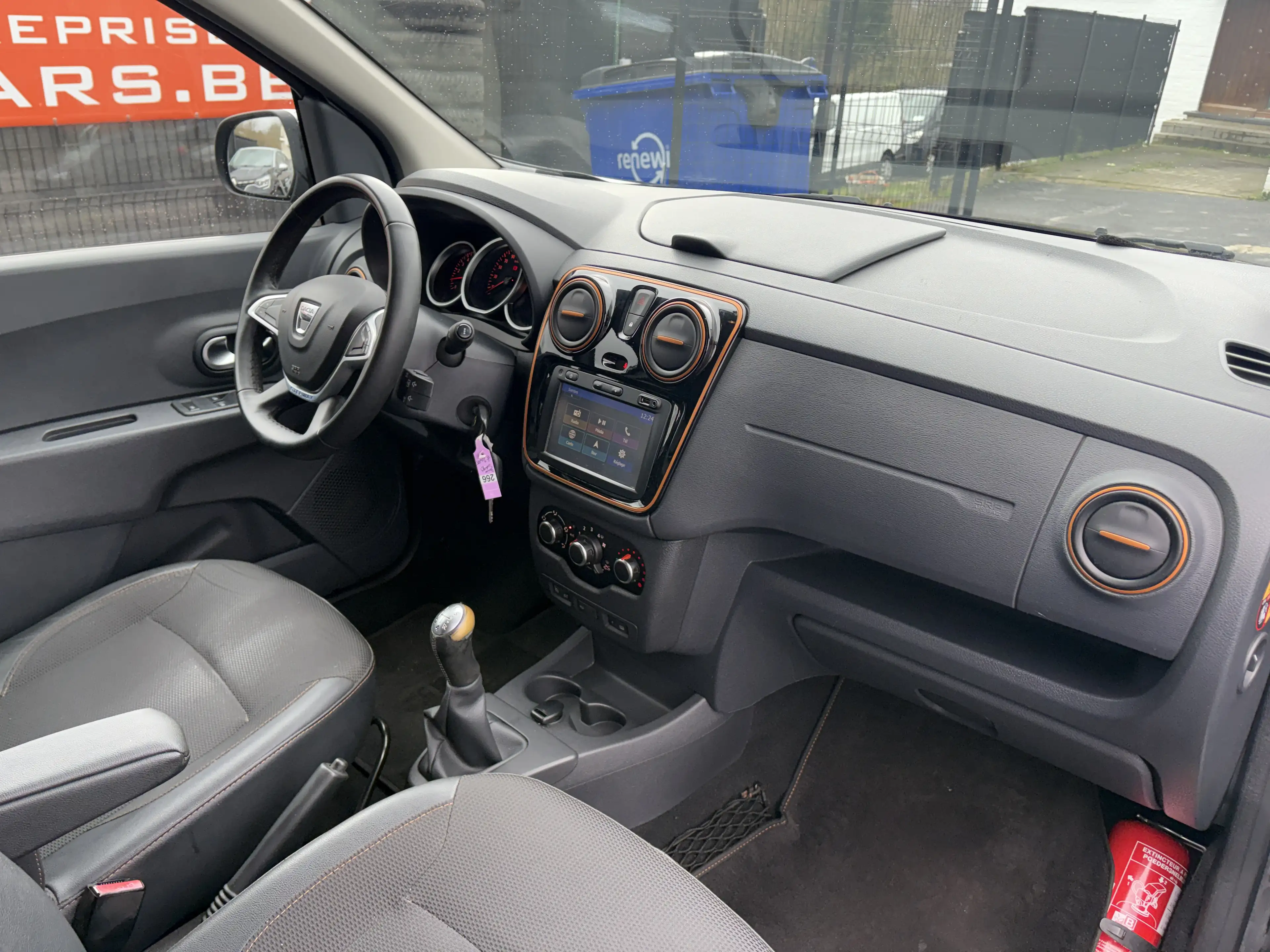 Dacia Lodgy Stepway 1.2 TCe Explorer 7pl - EU6 - GARANTIE 1AN — photo 14