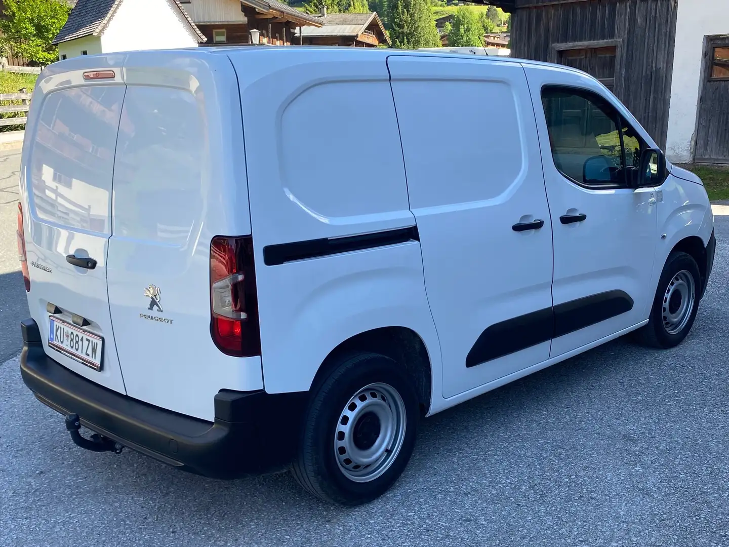 Peugeot Partner Partner Tepee Active 1,6 BlueHDI 75 Active Weiß - 2