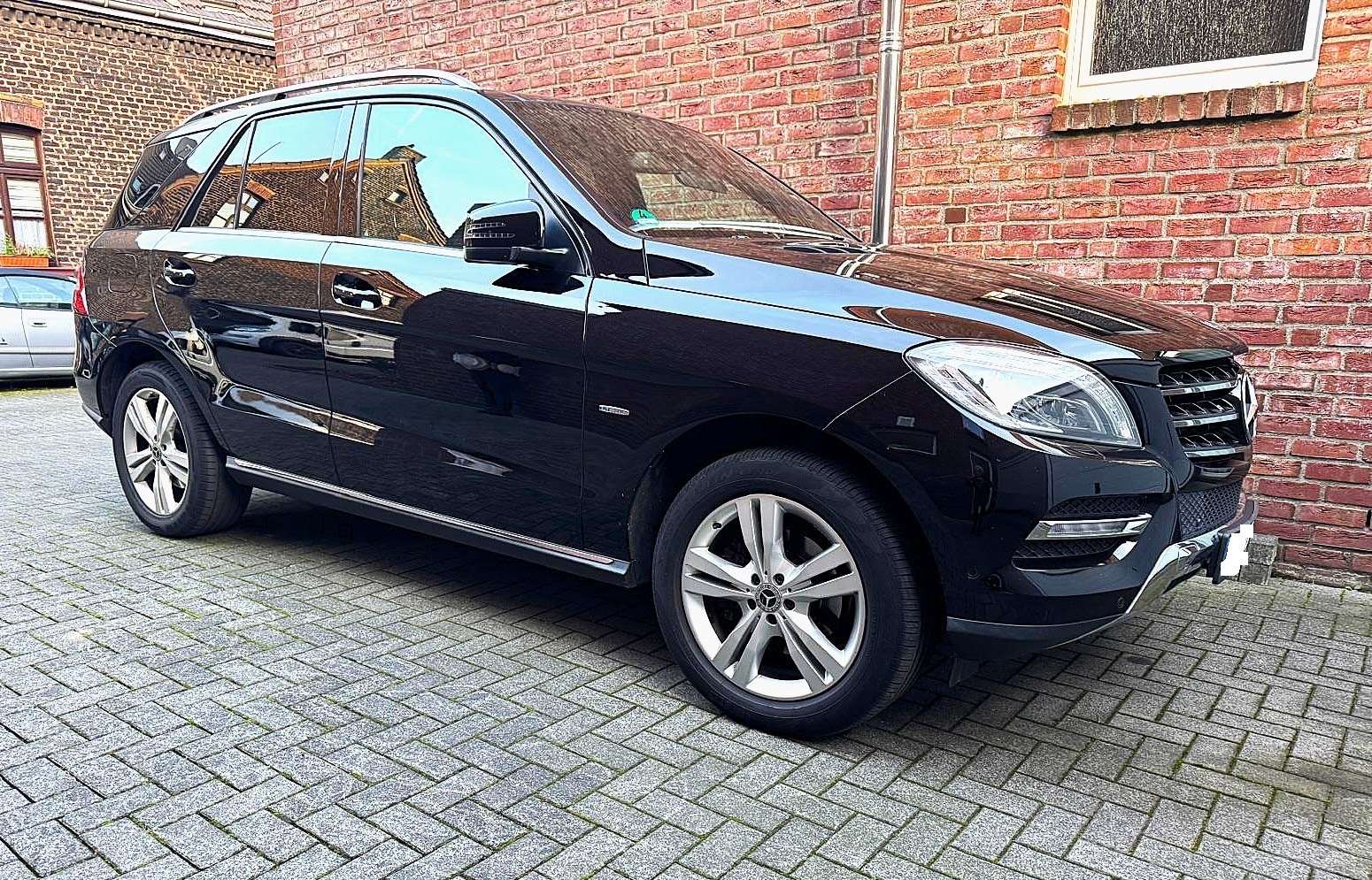 Second hand Mercedes Benz Ml-Class 