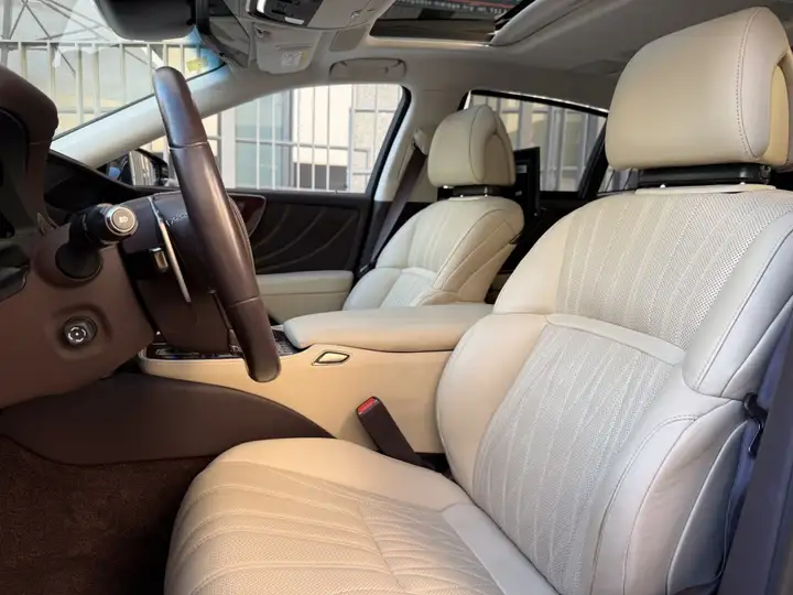 Lexus LS 2018, foto 17