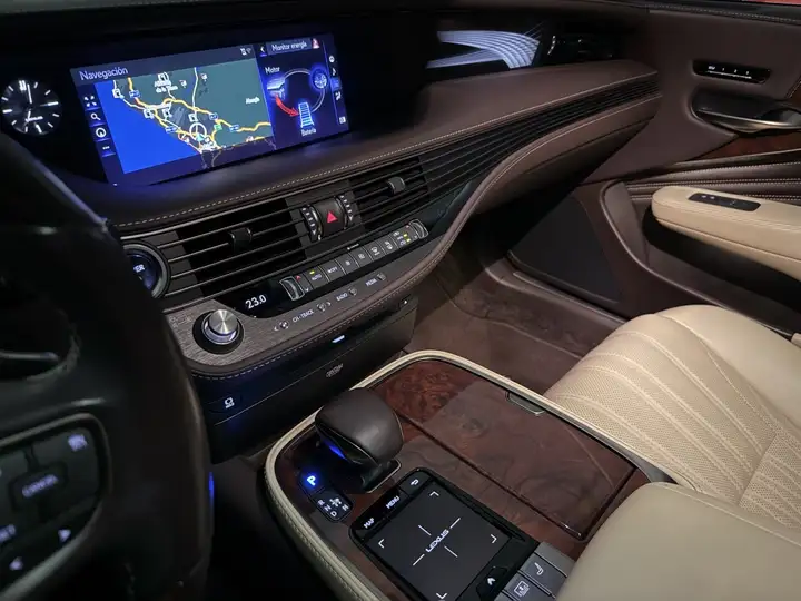 Lexus LS 2018, foto 46