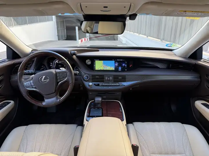 Lexus LS 2018, foto 2