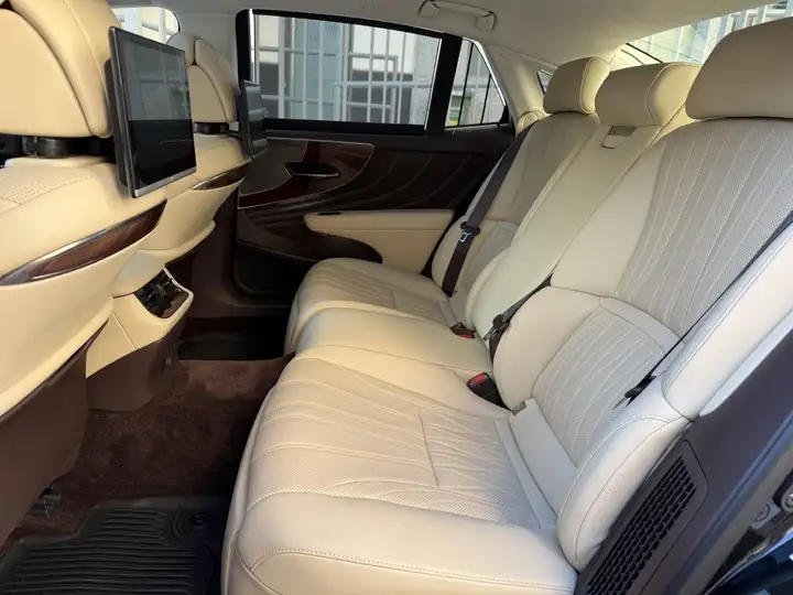 Lexus LS 2018, foto 7