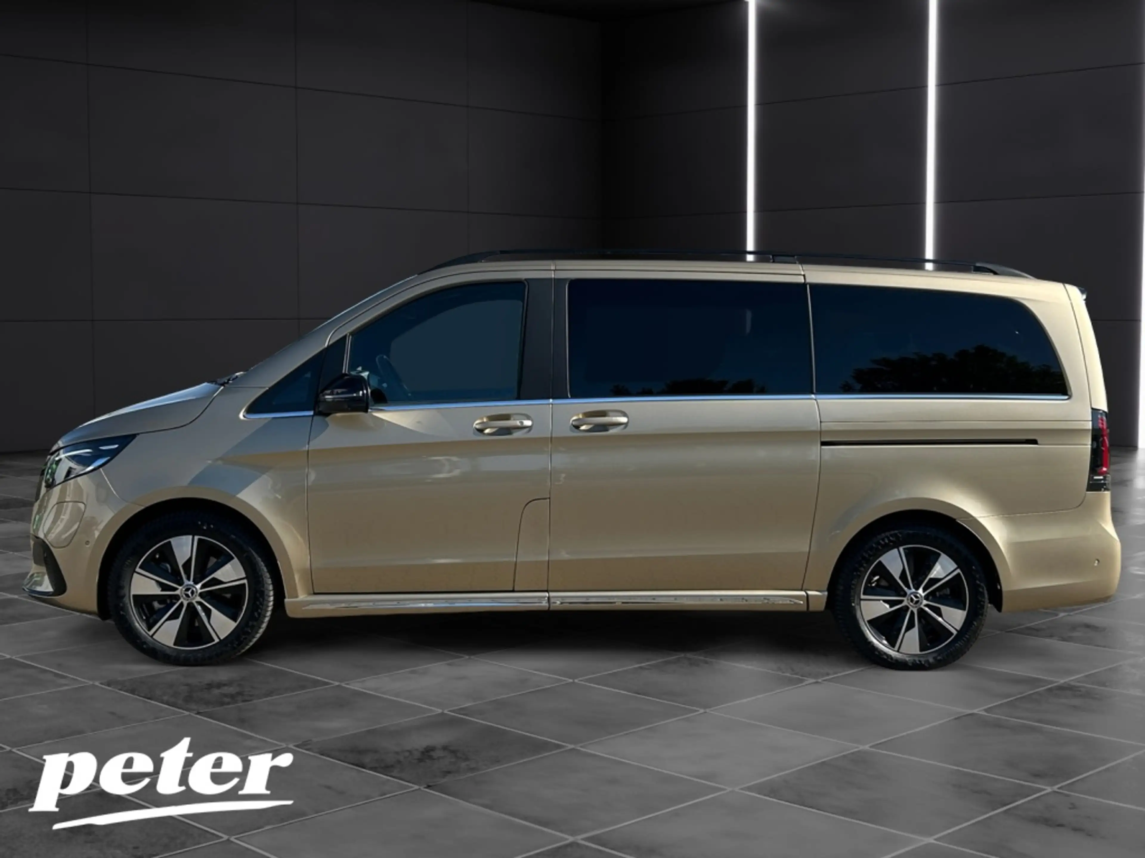 Mercedes-Benz EQV 300 AVANTGARDE PANO*AIRMATIC*LED*NAVI*DISTR — photo 3