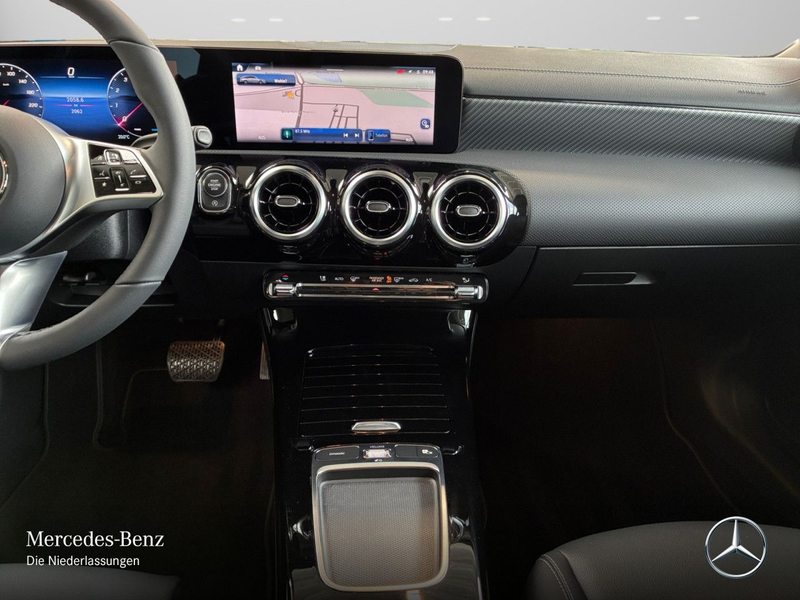Mercedes-Benz CLA 180 PROGRESSIVE+LED+KAMERA+7G — photo 15
