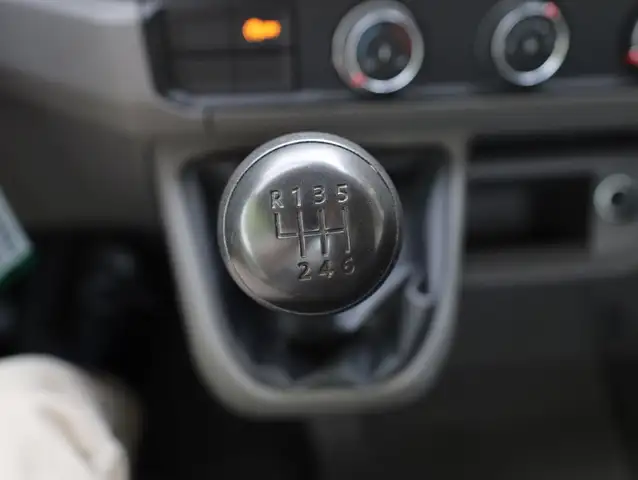 Volkswagen Crafter view 15