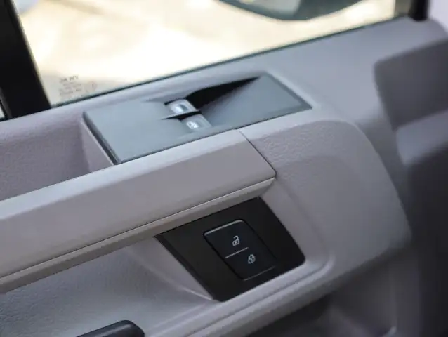 Volkswagen Crafter view 12