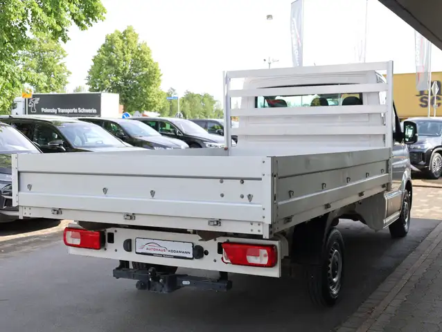 Volkswagen Crafter view 8