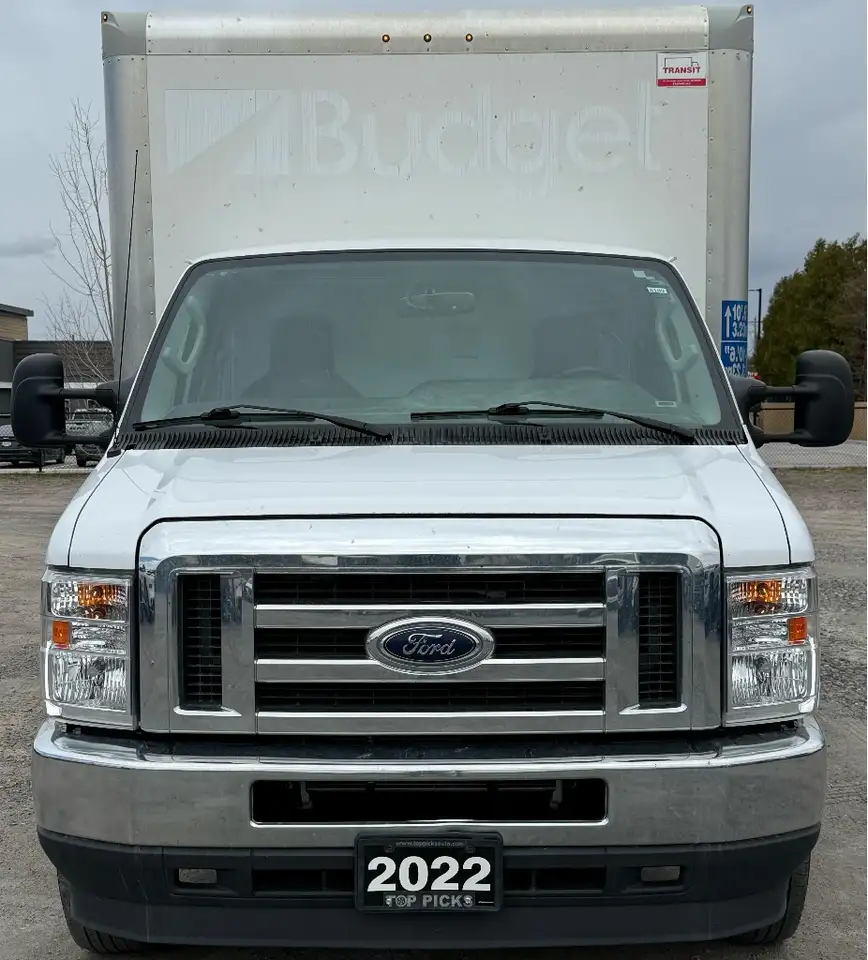 Ford E-450 снимка Ford E-450
