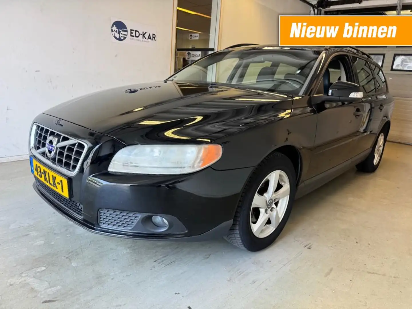 Volvo V70 2.0 Limited Edition LEER EXPORT / HANDEL PRICE Чорний - 1