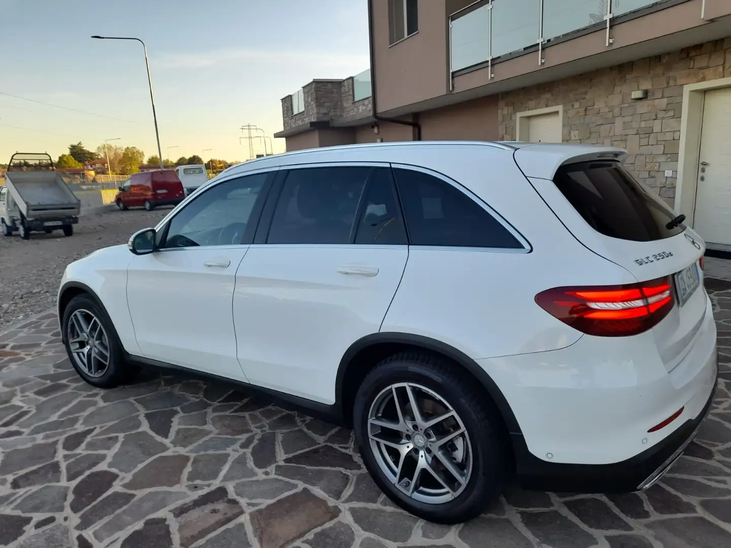 Mercedes-Benz GLC 250 d Premium  AMG INTERNO IVA COMPRESA DEDUCIBILE Blanc - 2