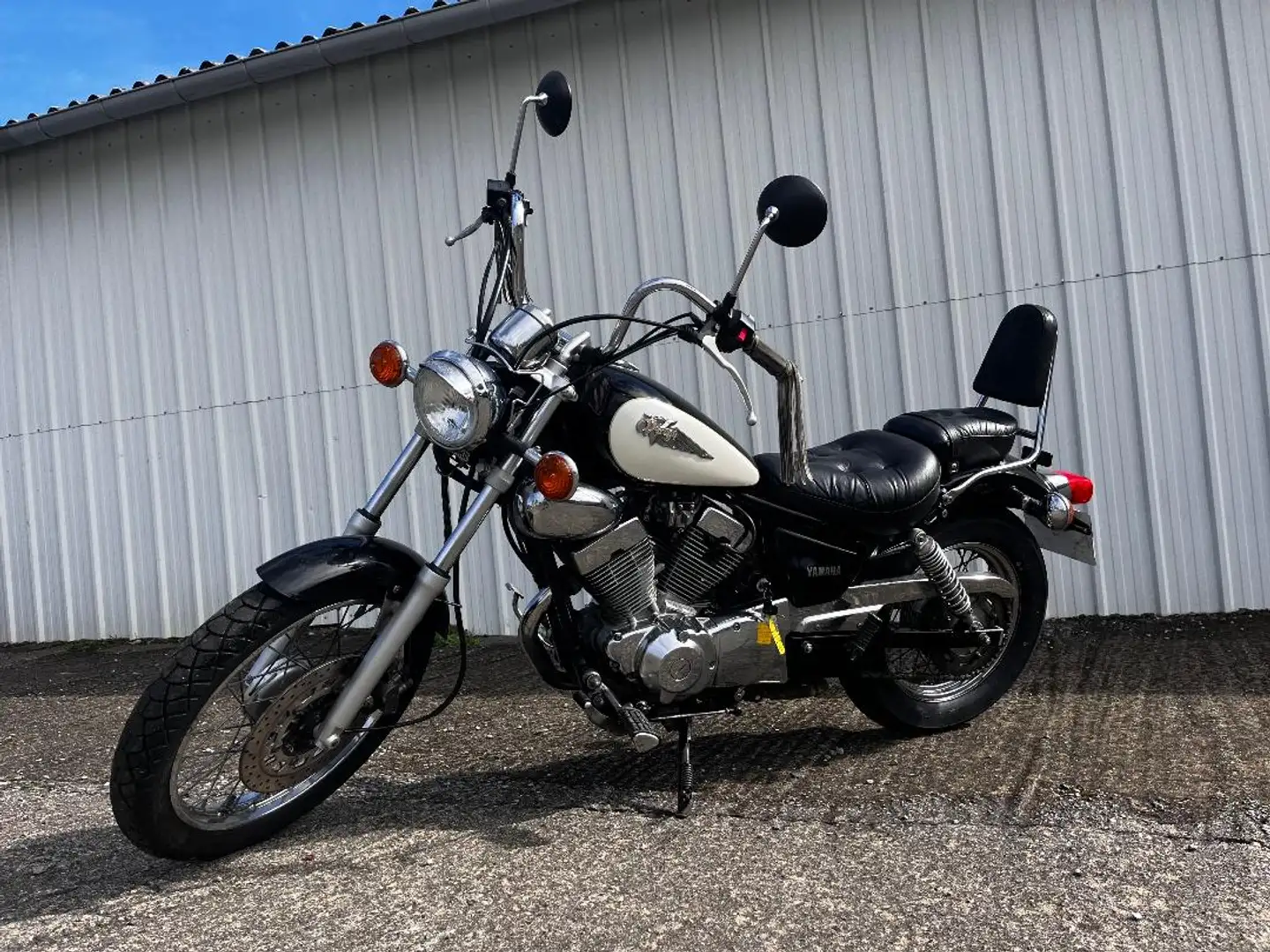 Yamaha Zwart - 1