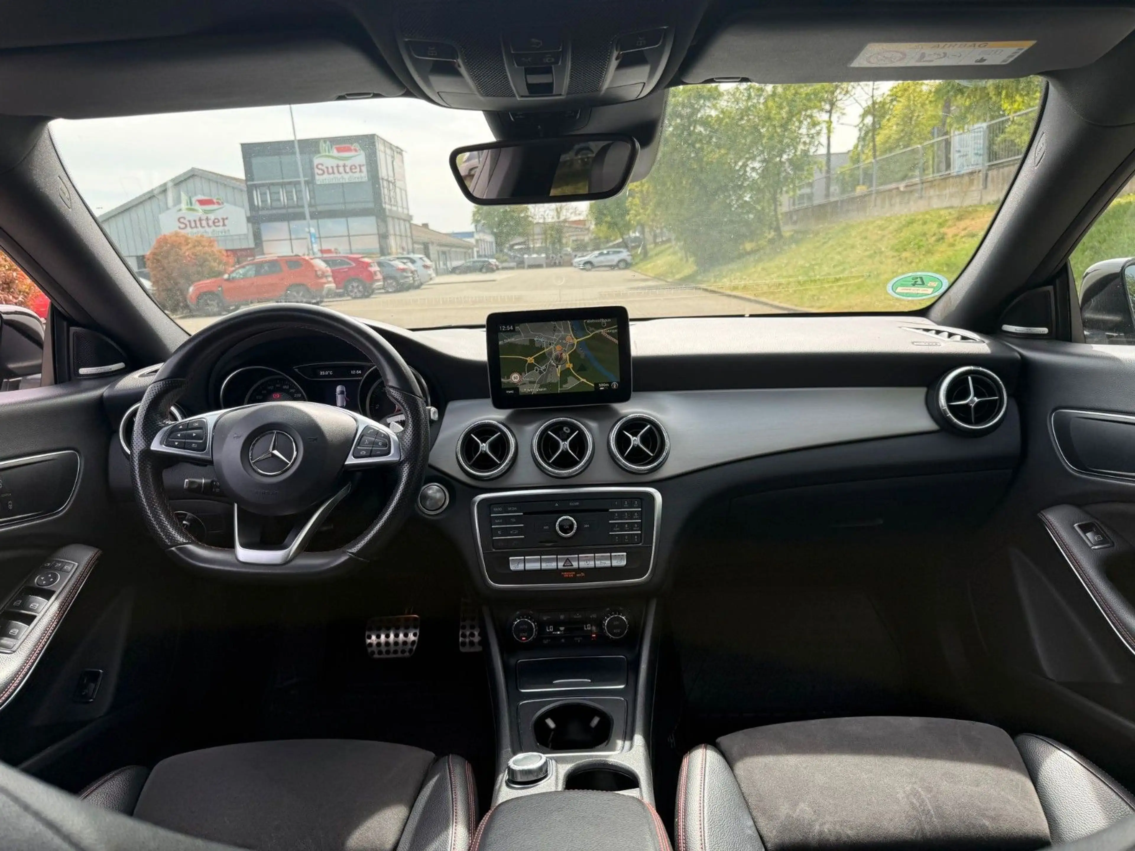 Mercedes-Benz CLA 220 AMG Line/Night/Pano — photo 12