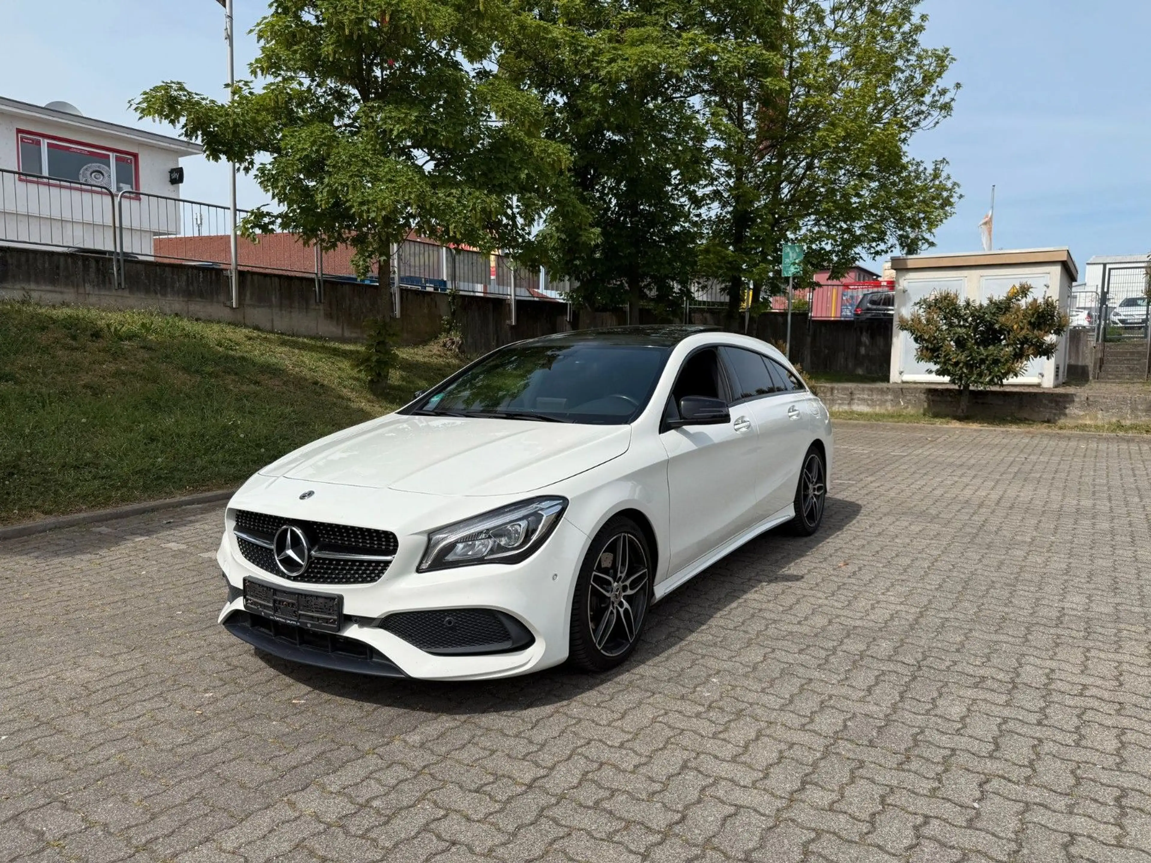 Mercedes-Benz CLA 220 AMG Line/Night/Pano
