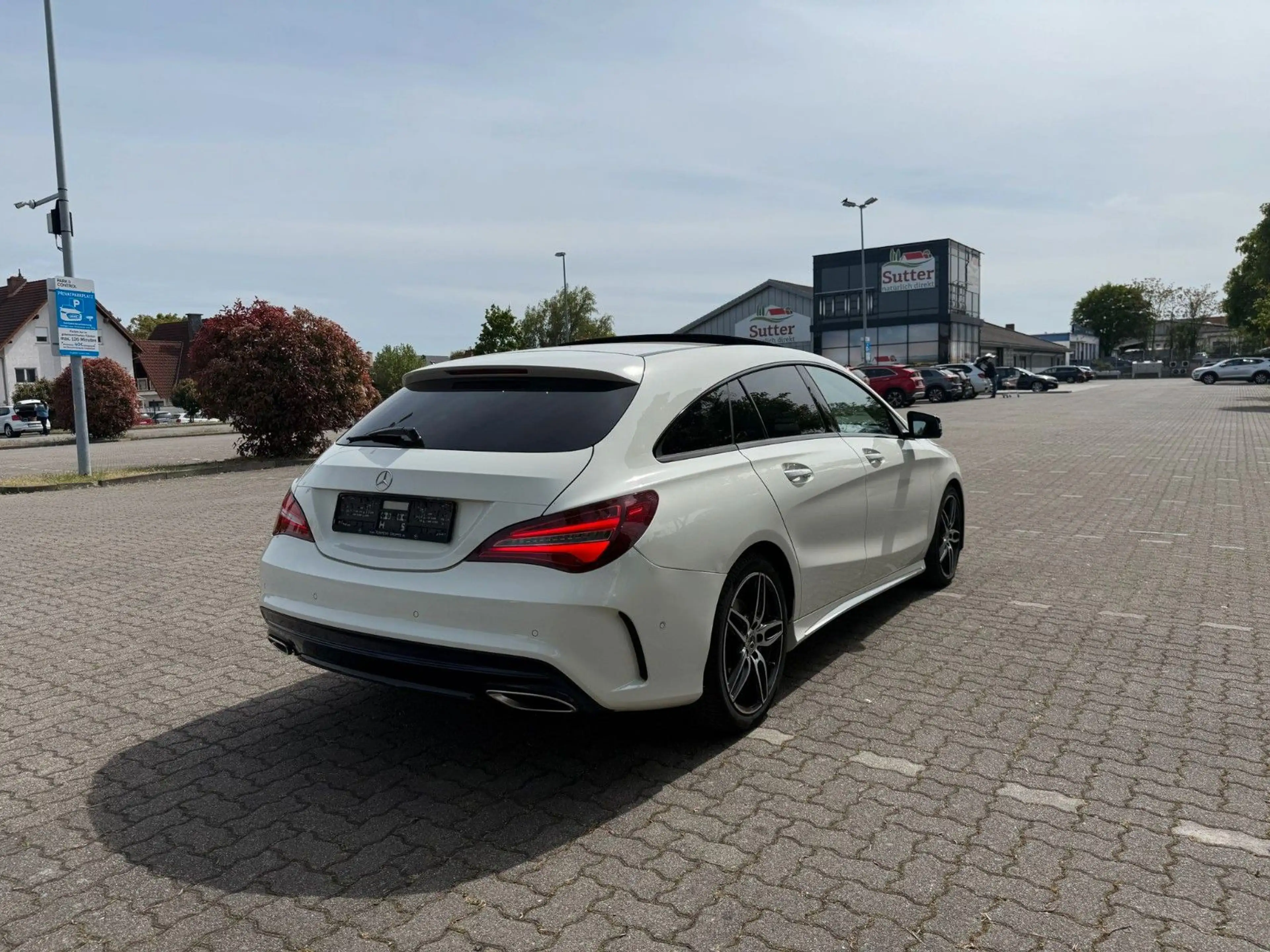Mercedes-Benz CLA 220 AMG Line/Night/Pano — photo 5