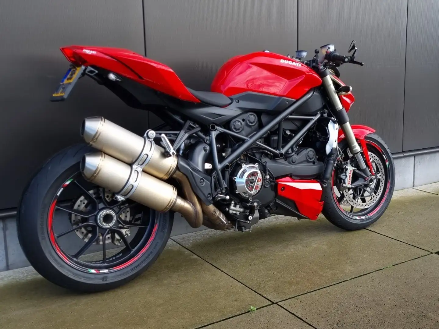 Ducati Streetfighter 1098 Red - 2