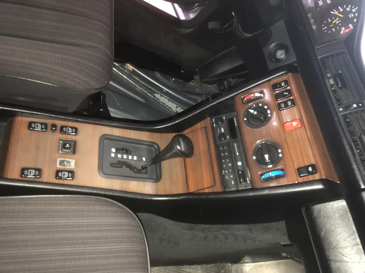 Mercedes-Benz 230, foto 8
