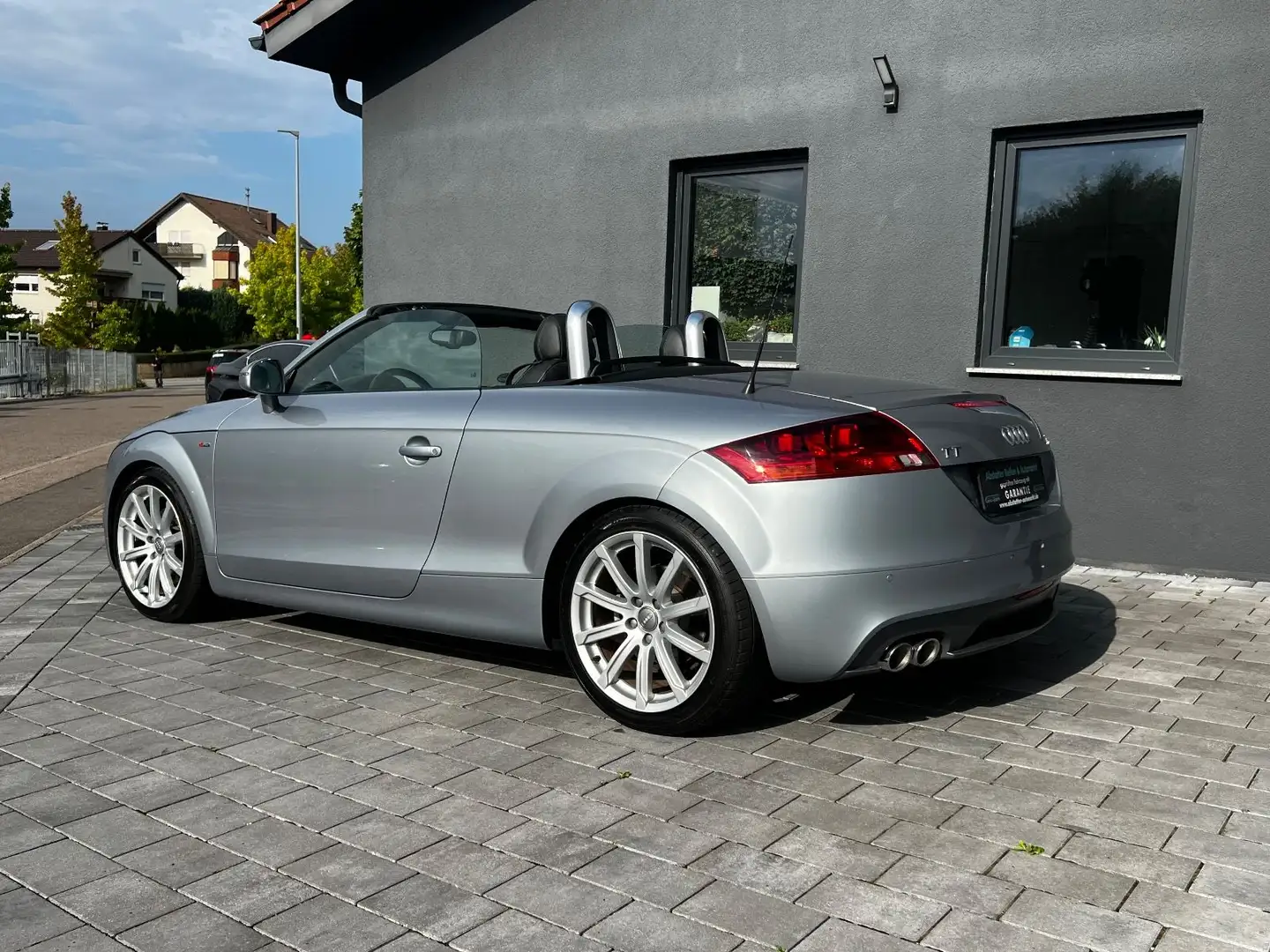 Audi TT Coupe/Roadster 2.0 TDI quattro/S-line Silber - 2