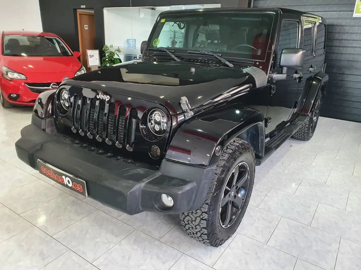 Jeep Wrangler Unlimited 2.8CRD Sahara Aut. Negro - 2