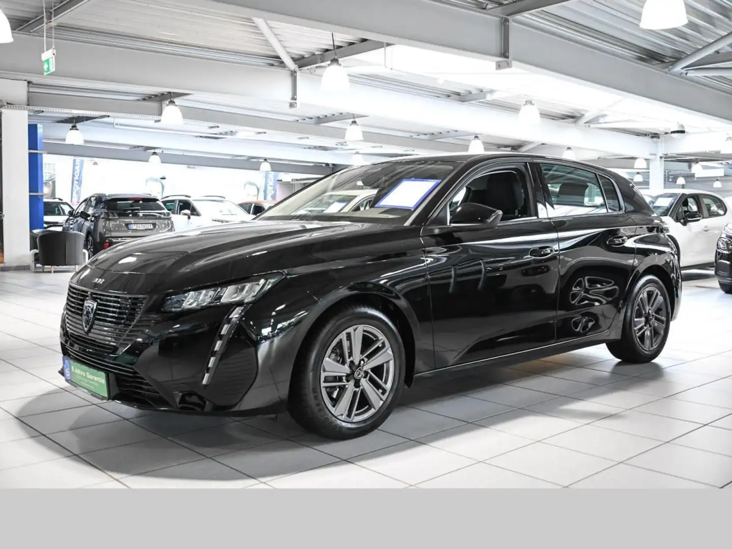 Peugeot 308 Active Pack 1.2 131PS "sofort Verfügbar" Schwarz - 1