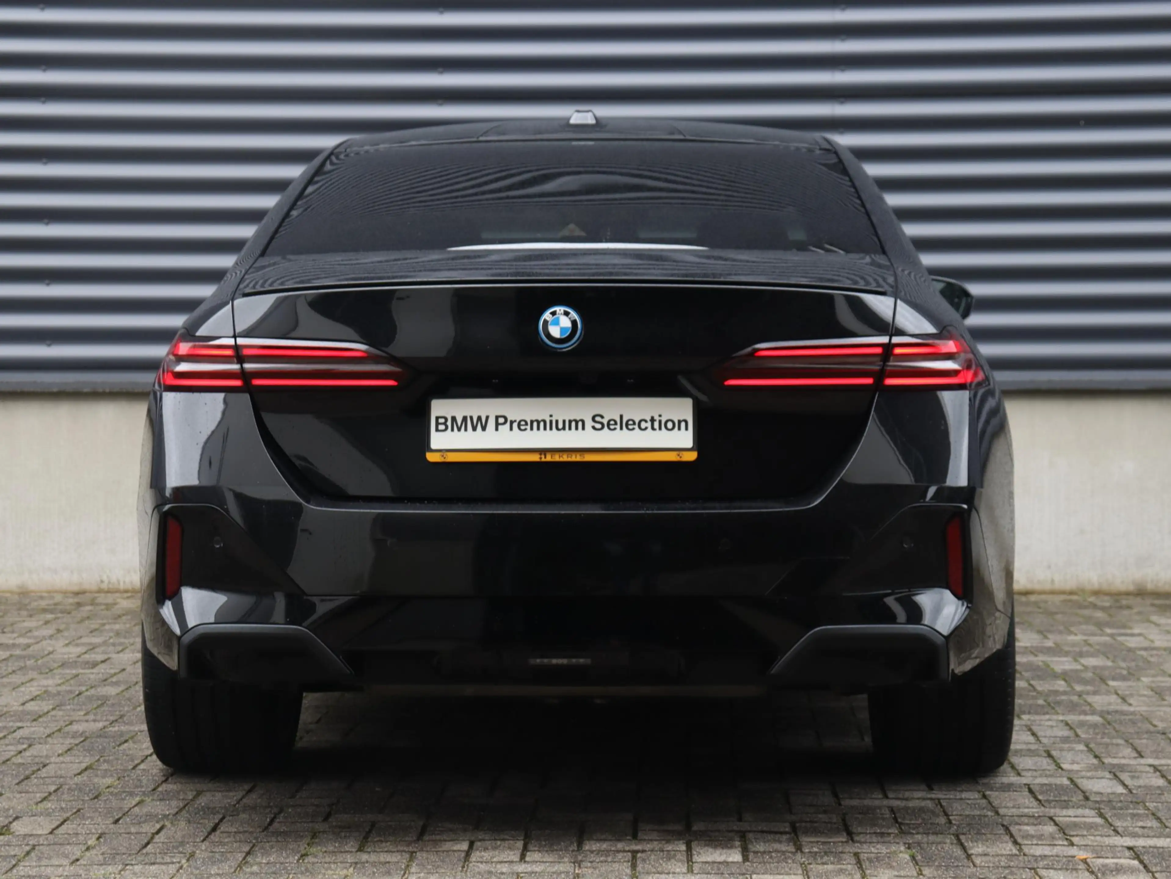 BMW 550 5-serie Sedan 550e xDrive | M Sportpakket Pro | In — photo 4