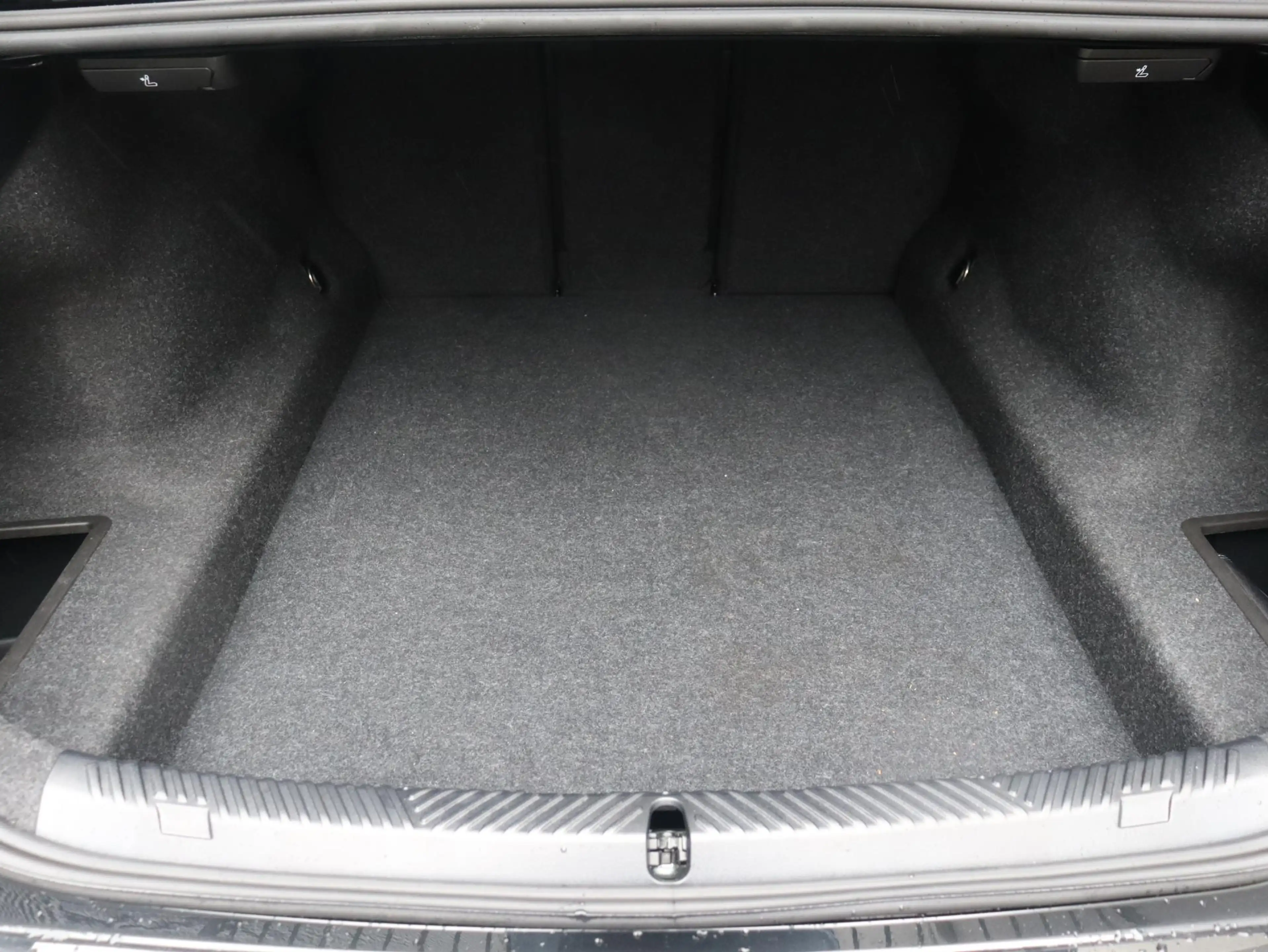 BMW 550 5-serie Sedan 550e xDrive | M Sportpakket Pro | In — photo 15
