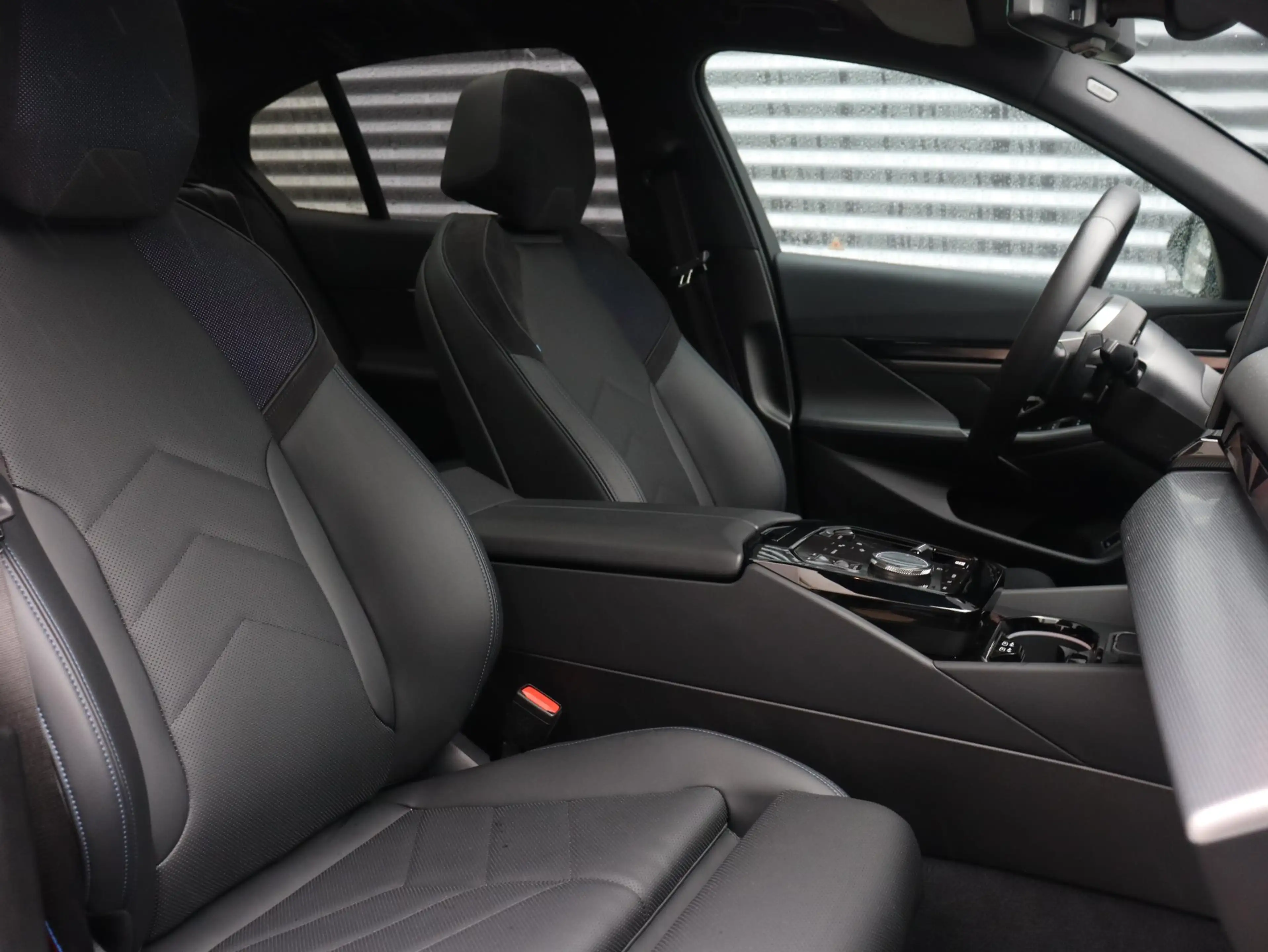 BMW 550 5-serie Sedan 550e xDrive | M Sportpakket Pro | In — photo 11