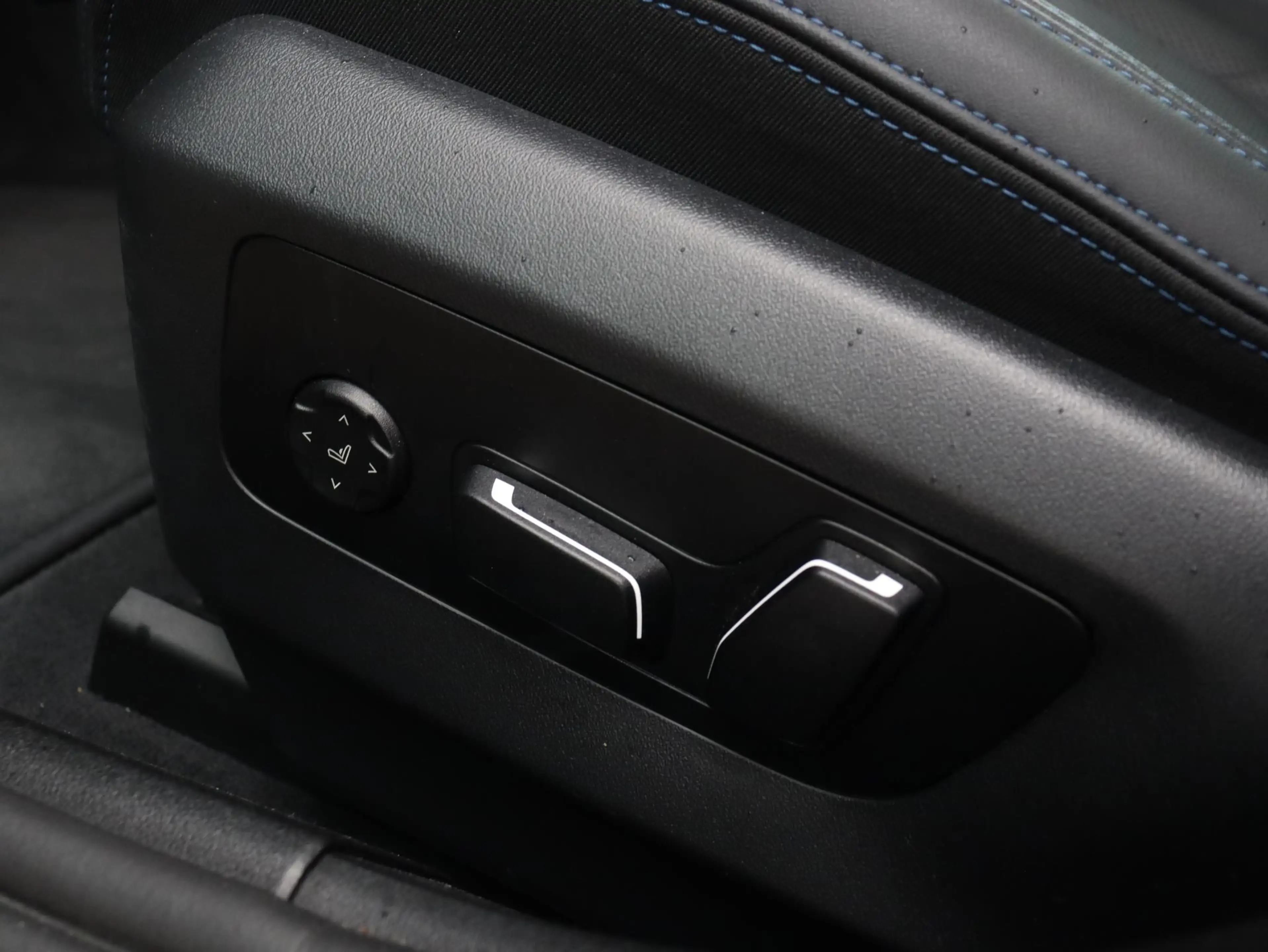 BMW 550 5-serie Sedan 550e xDrive | M Sportpakket Pro | In — photo 10
