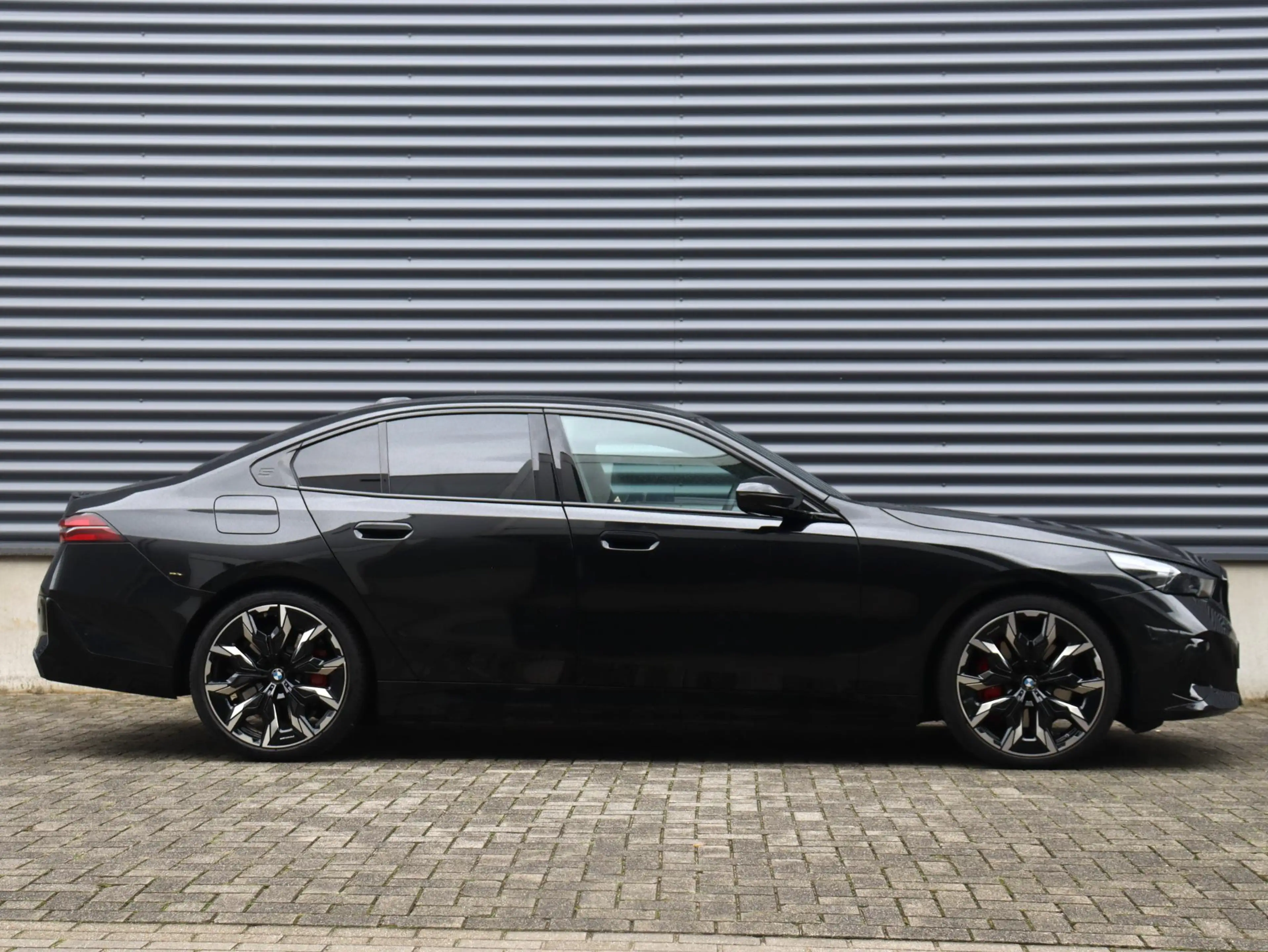 BMW 550 5-serie Sedan 550e xDrive | M Sportpakket Pro | In — photo 5