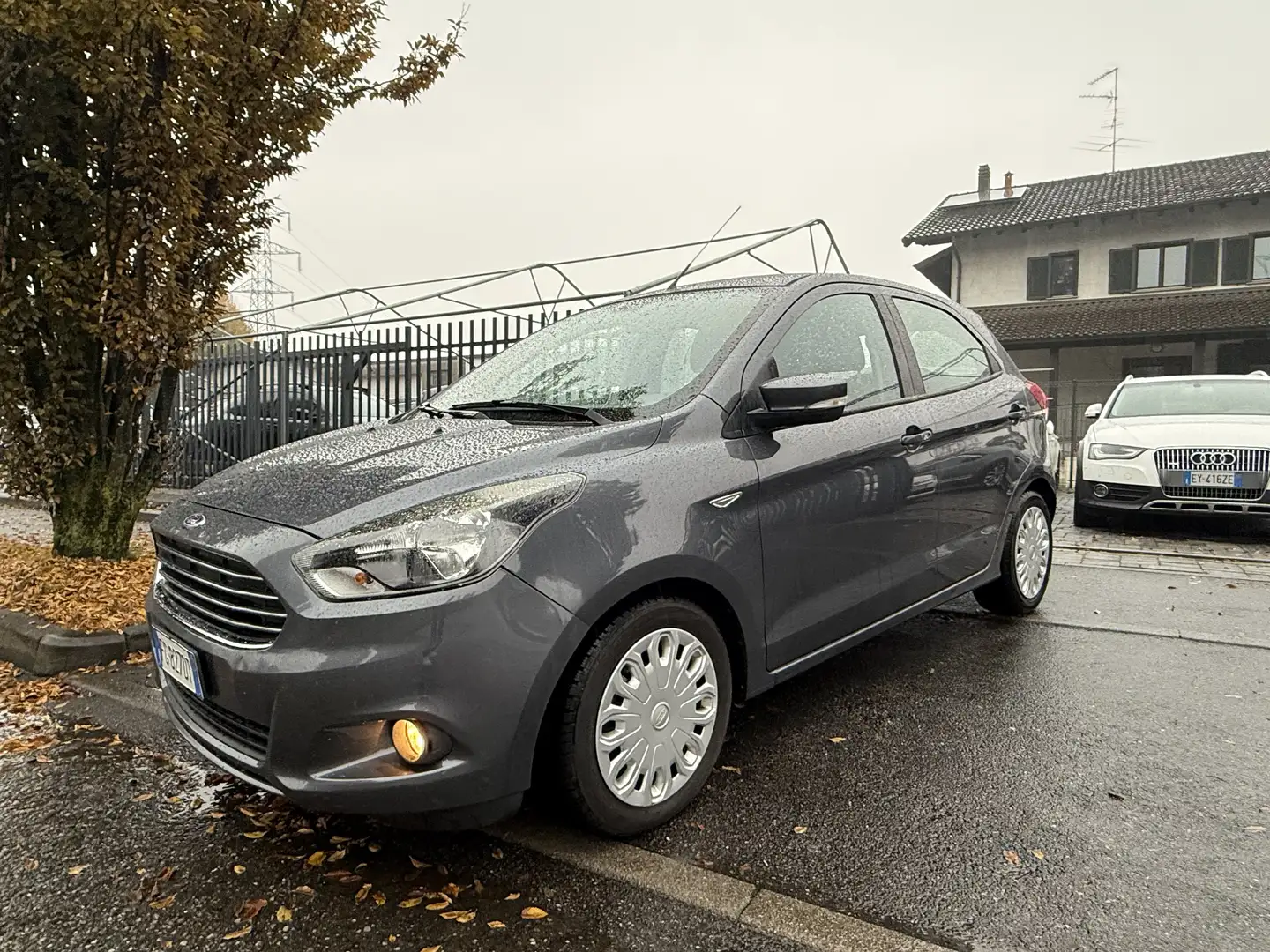Ford Ka/Ka+ Ka III+5p 1.2 Ultimate 85cv Per Neopatentati Grigio - 2