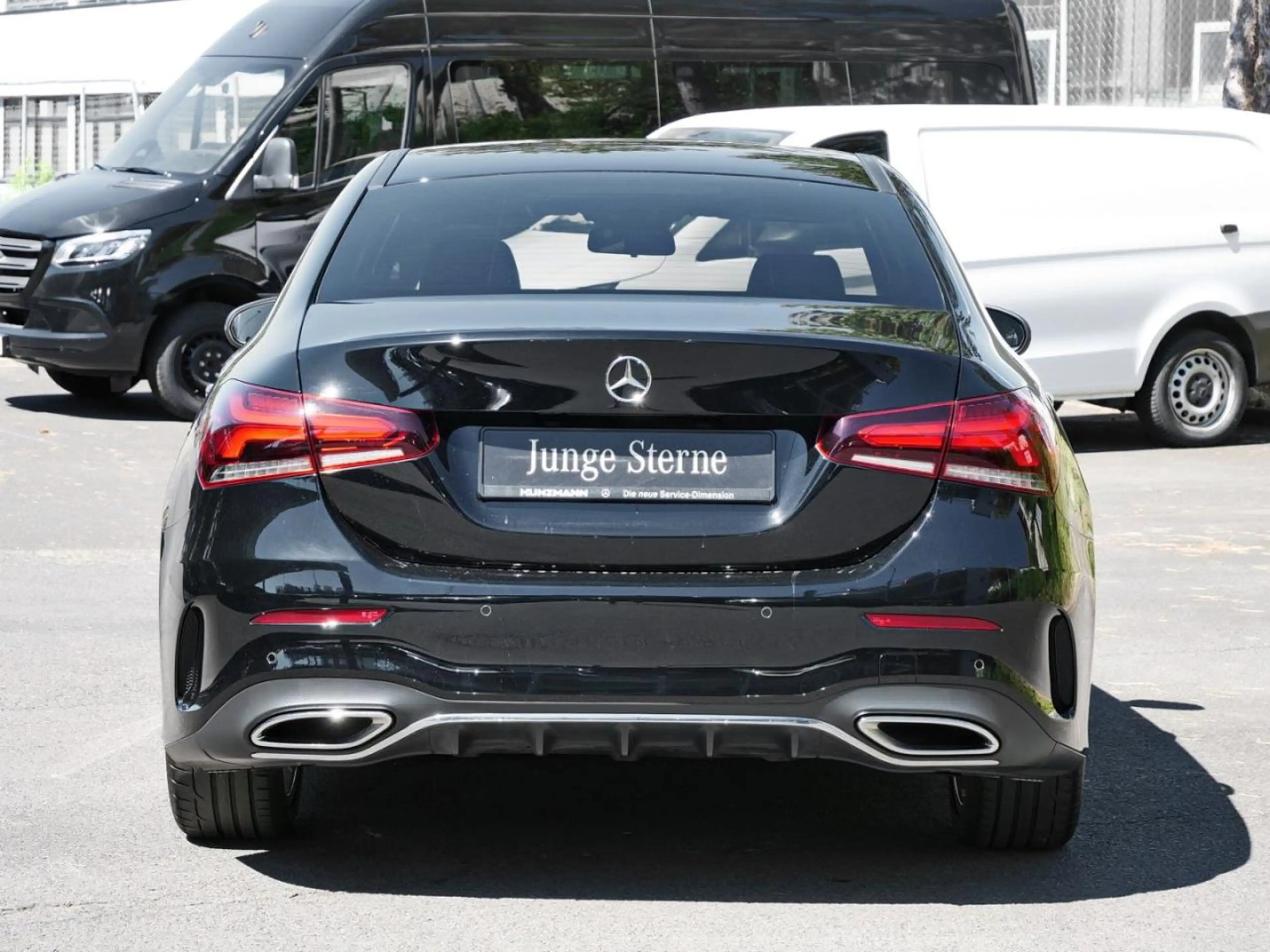 Mercedes-Benz A 180 d Limousine AMG Navi Plus Advanced Sound — photo 4