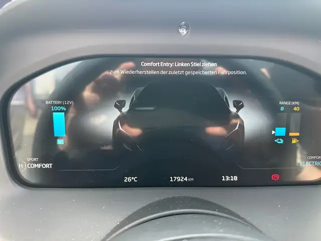 McLaren Artura view 10