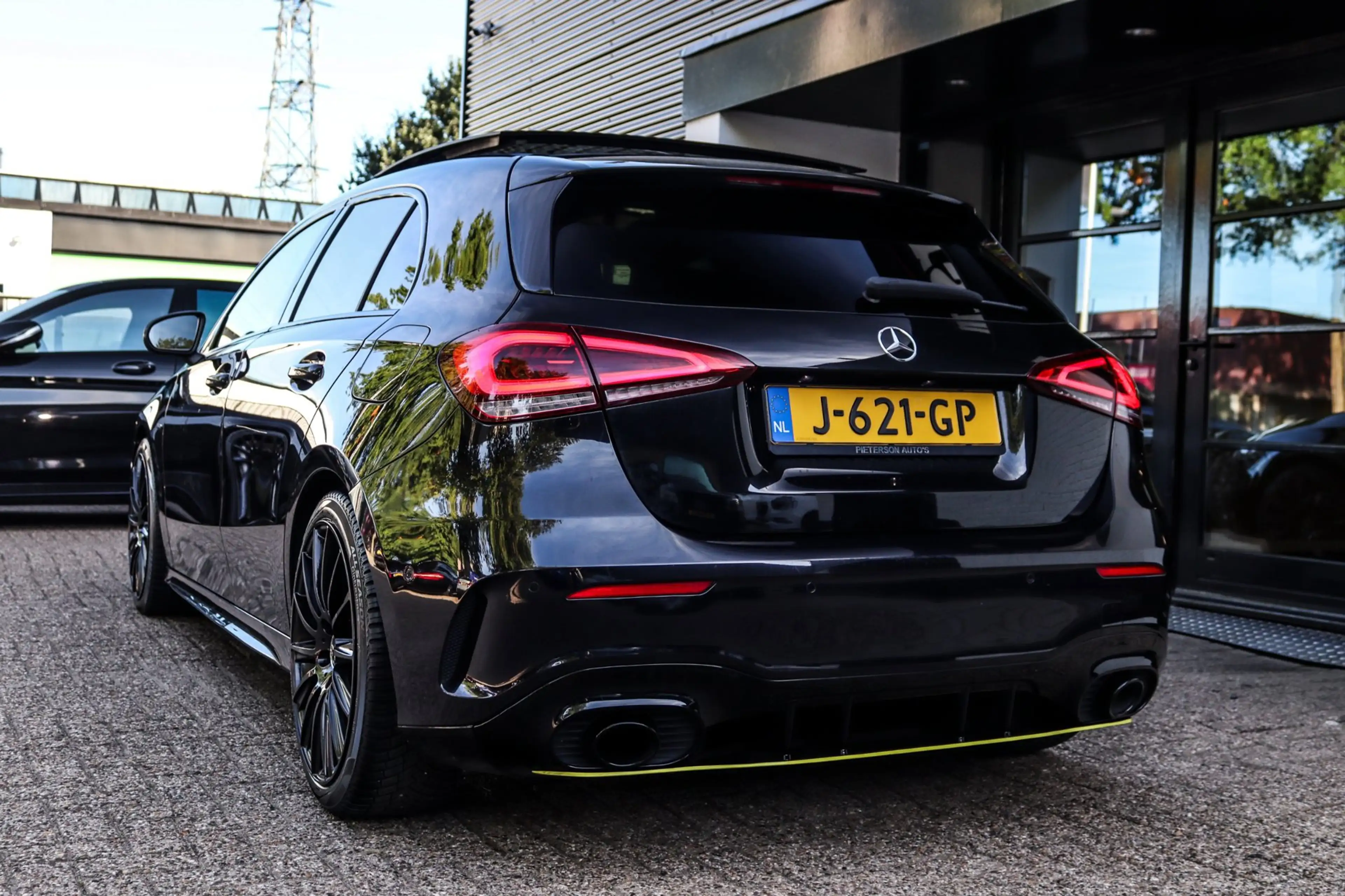 Mercedes-Benz A 250 EDITION 1 AMG PANO SFEER CAMERA — photo 9