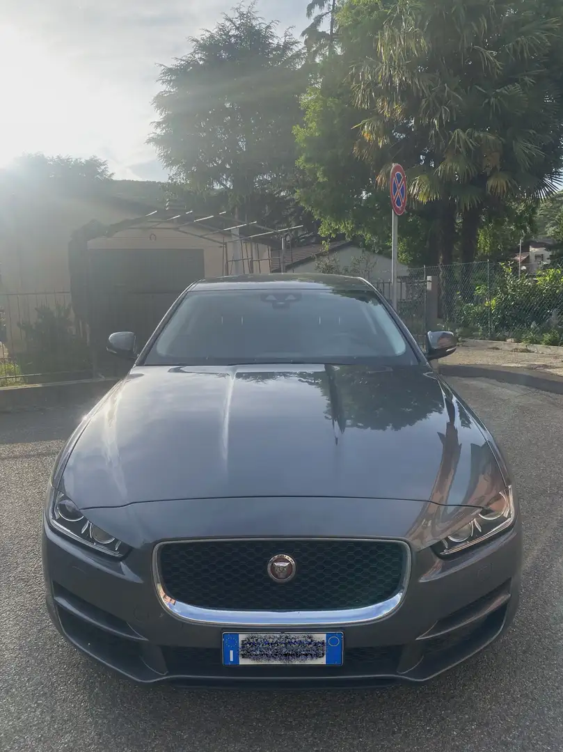 Jaguar XE 2.0d TURBO 180CV 2015 - 1