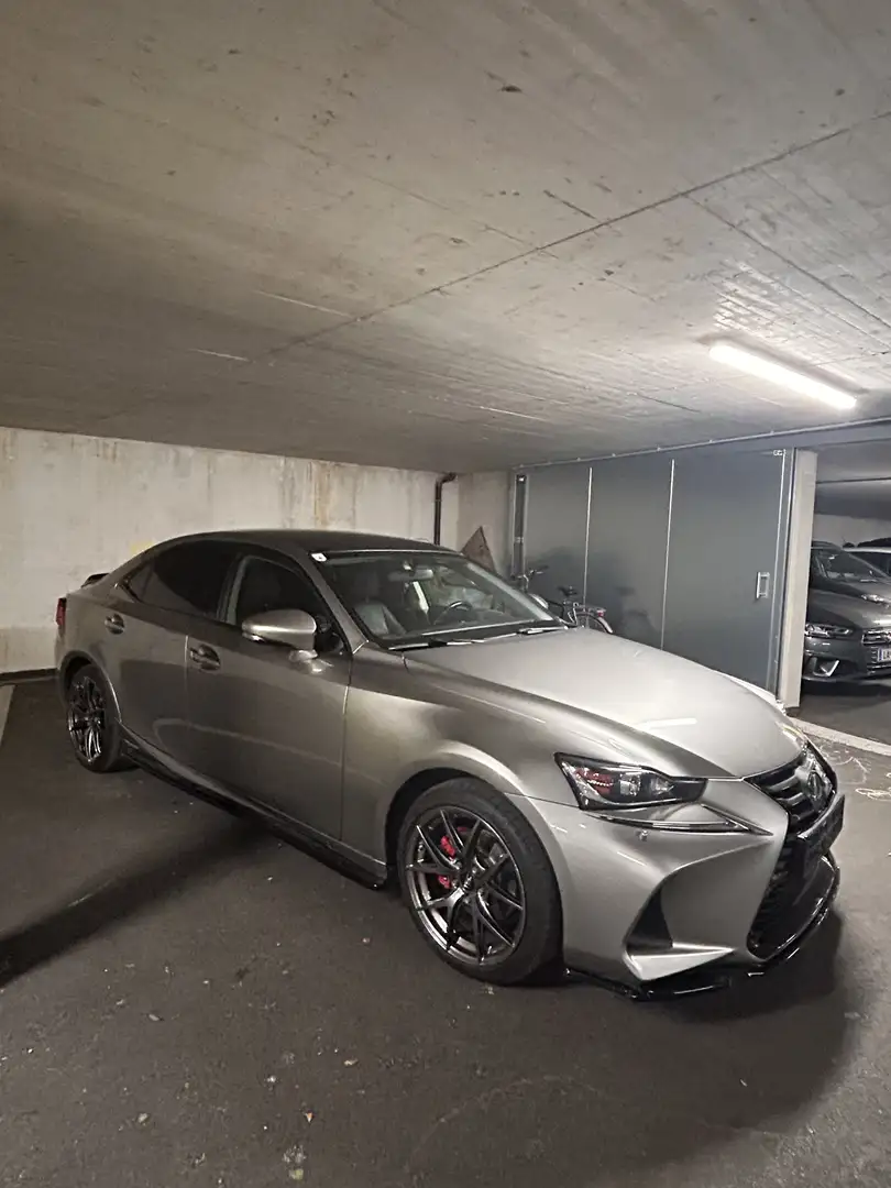 Lexus IS 300 300h Privilege Aut. - 2