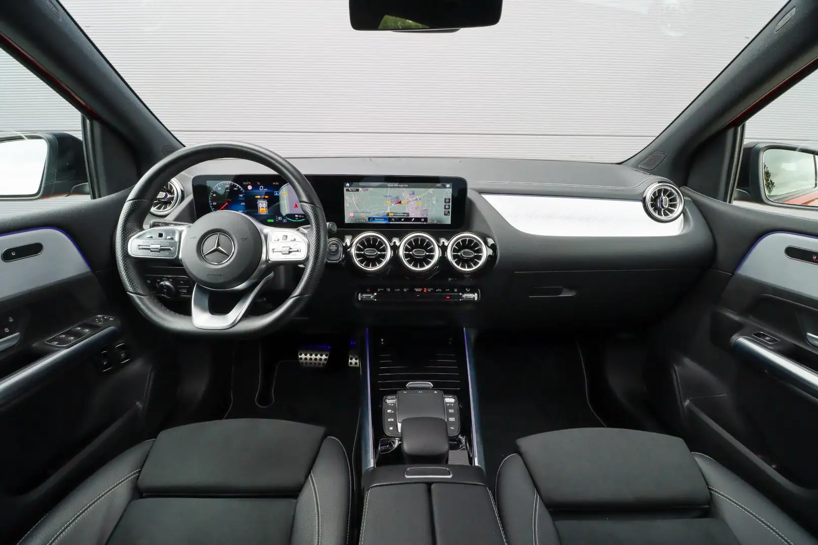 Mercedes-Benz B 250 e Premium AMG | PHEV |  360°cam |  Rijklaarprijs - Rouge - 2