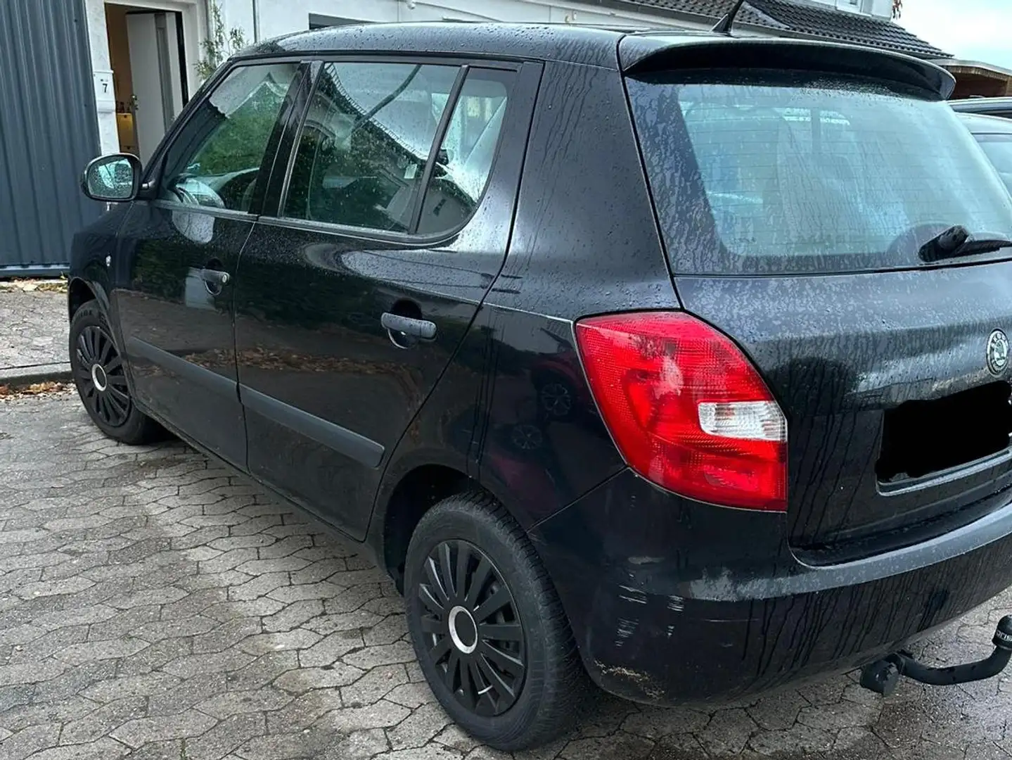 Skoda Fabia Fabia 1.2 HTP Combi Schwarz - 2