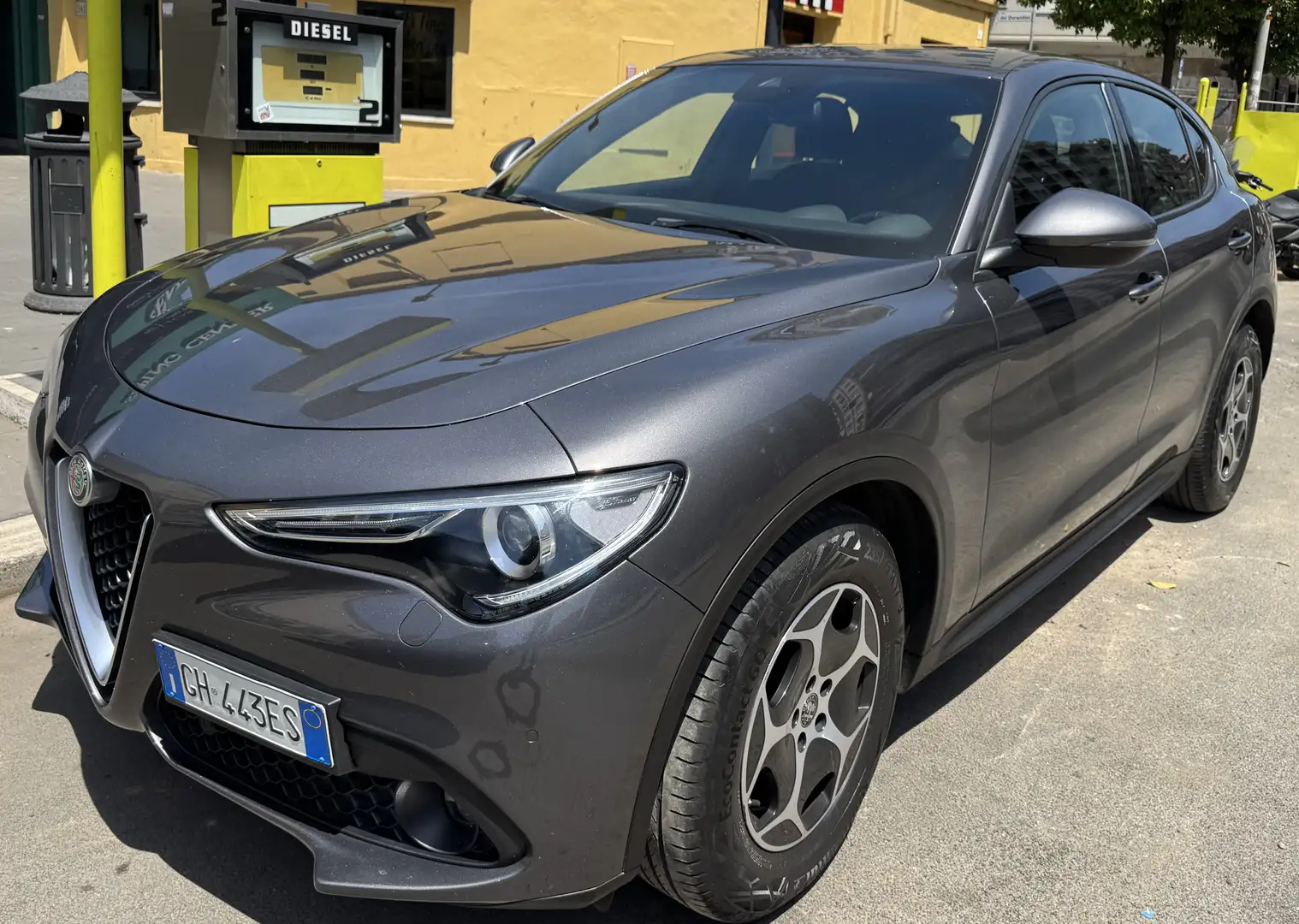 Alfa Romeo Stelvio 2.2 t Super Business rwd 160cv auto Gris - 1