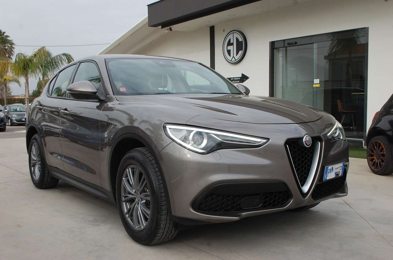 Alfa Romeo Stelvio 2.2 t Q4 190CV AT8 my19 Uff italy Lega Navi Led