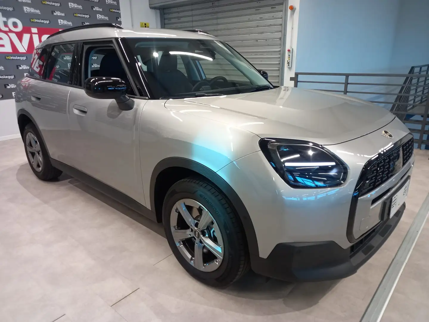MINI Countryman C COOPER C ESSENTIAL Argent - 2