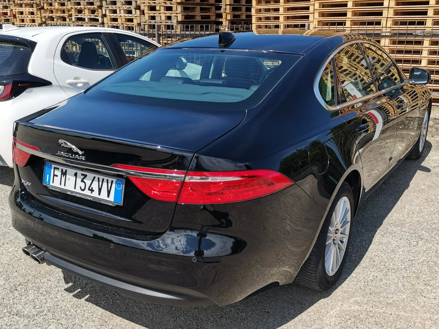 Jaguar XF XF II Berlina 2.0d Prestige 180cv auto Negru - 1